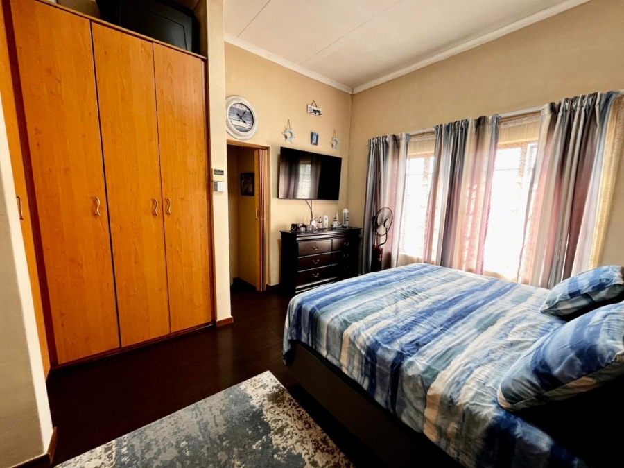 3 Bedroom Property for Sale in Waterval East North West